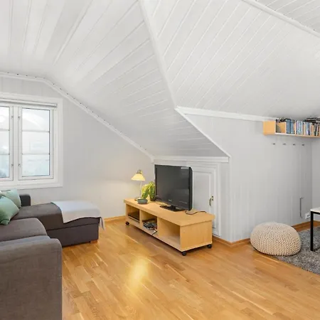 Cozy In With House Sea View بيت للعطل Aseral